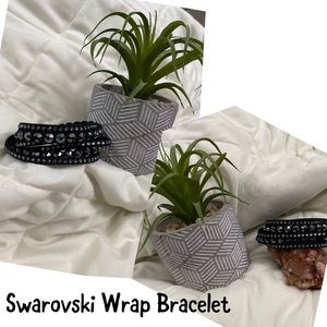 Beautiful genuine Swarovski crystal slake